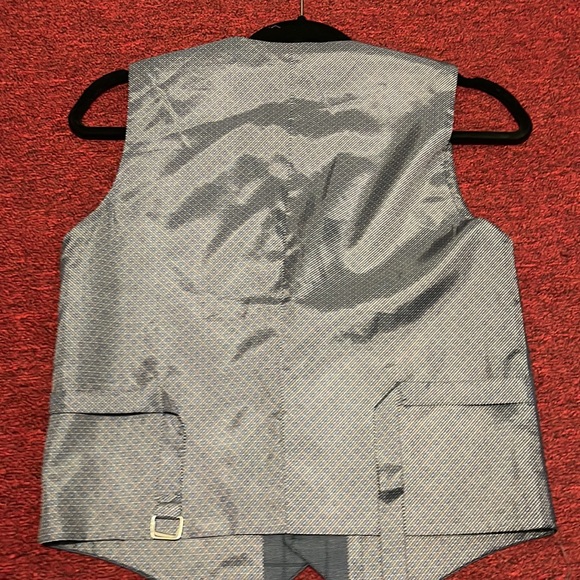 Calvin Klein boys vest - Picture 4 of 5